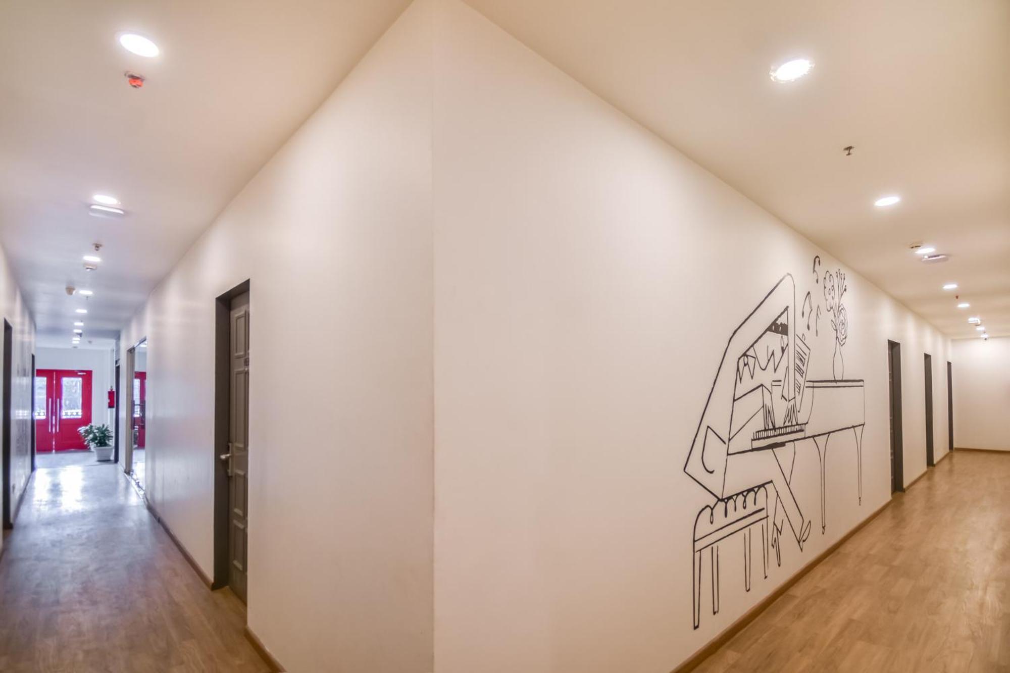 Hotel O Kg State Hotel 4*