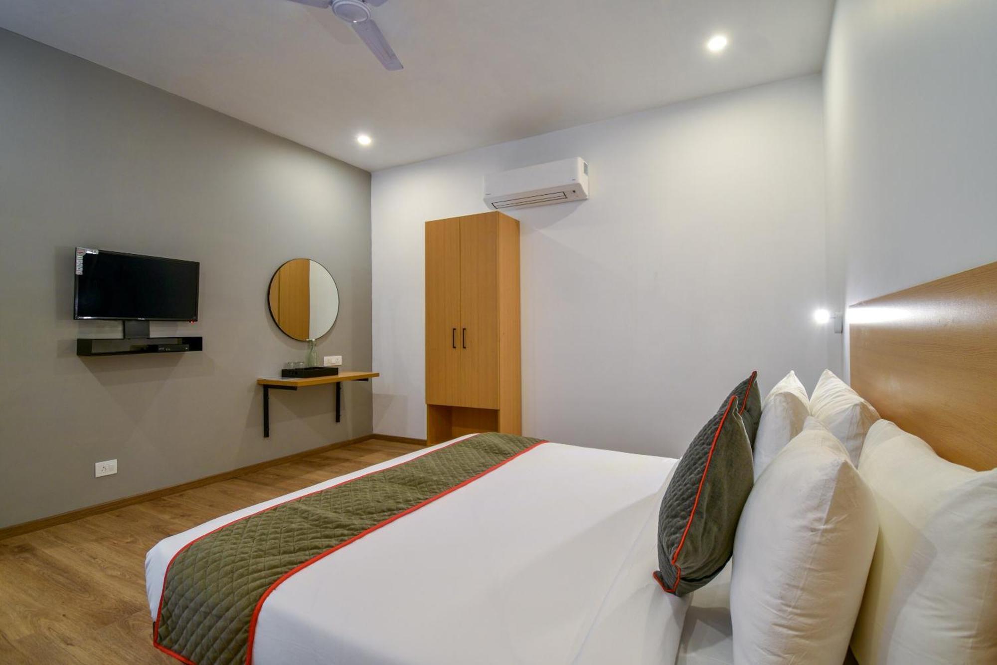 Hotel O Kg State Hotel 4*